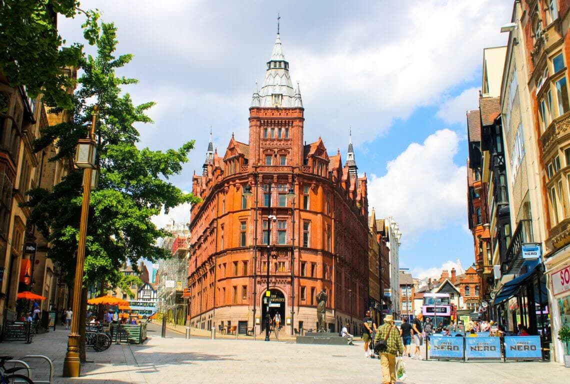 Private Taxi Transfers Birmingham Airport to Nottingham