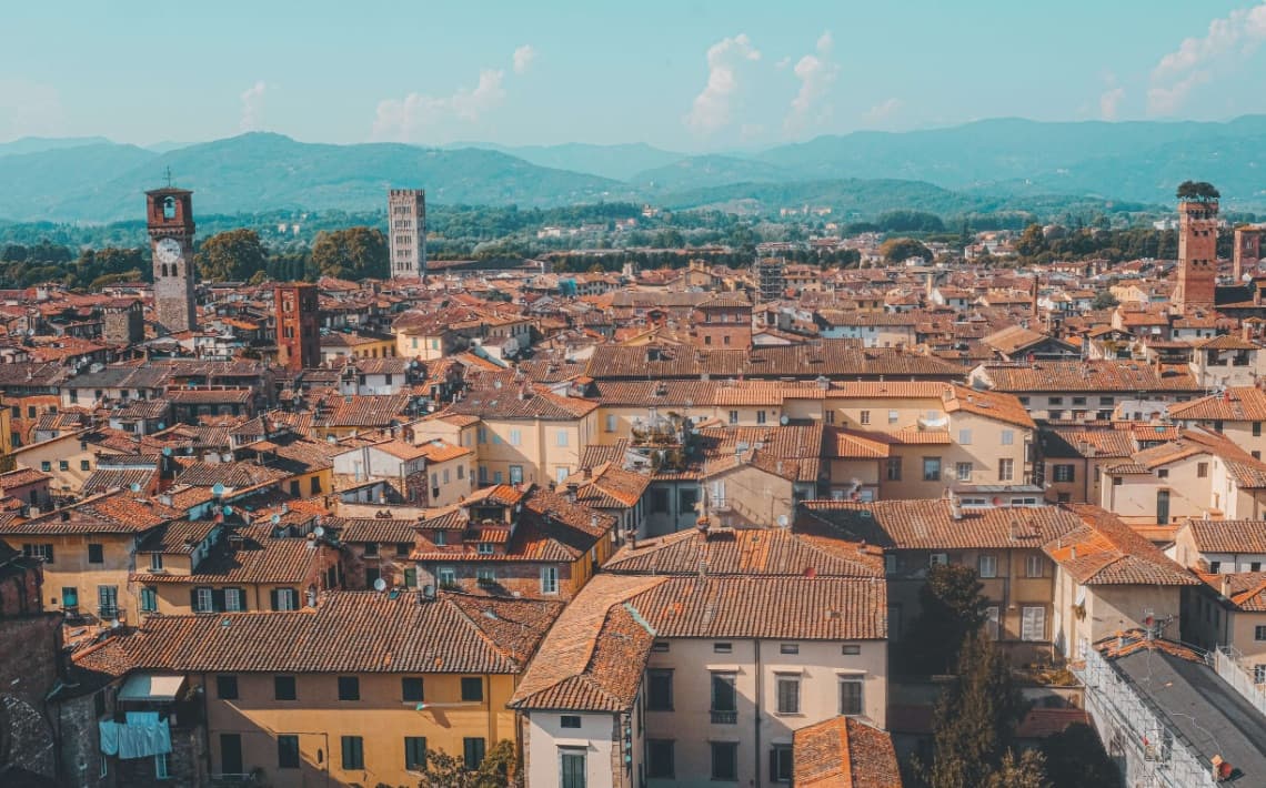Bologna Airport to Lucca