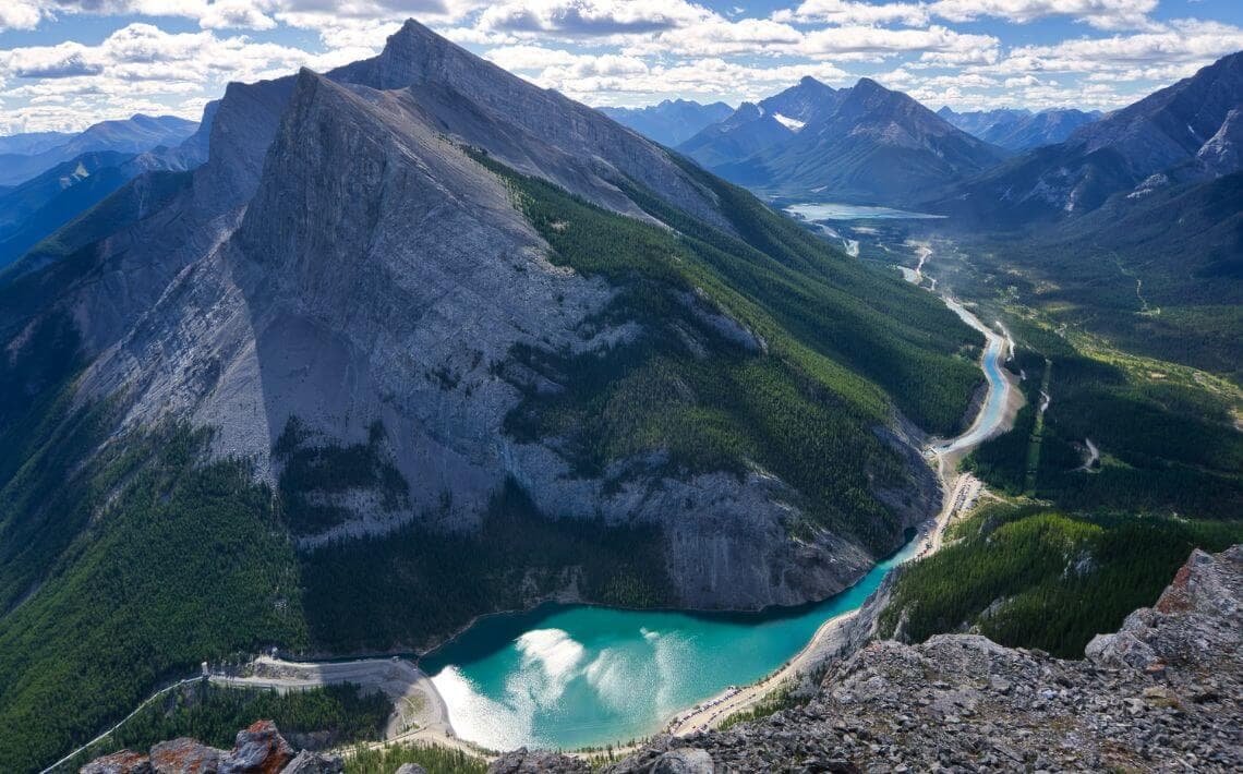 Calgary Airport to Canmore