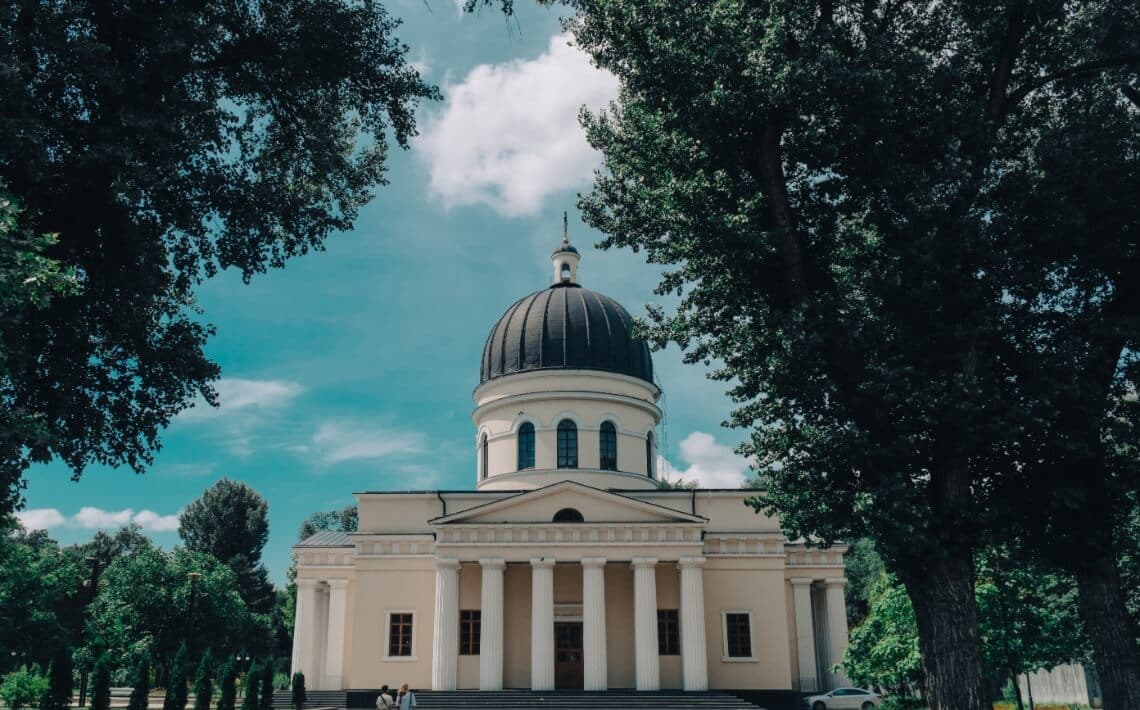 Chisinau Airport to City Centre