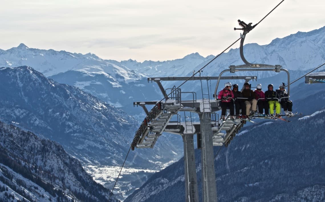 Grenoble Airport to Courmayeur