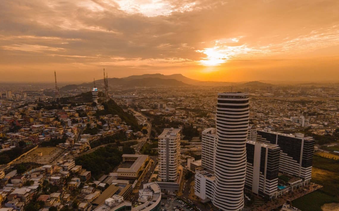 Guayaquil Airport to City Center