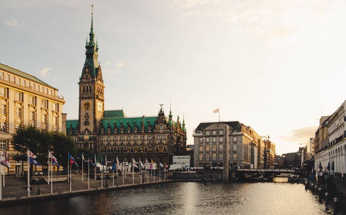 Transfer from Hamburg Airport to City Centre