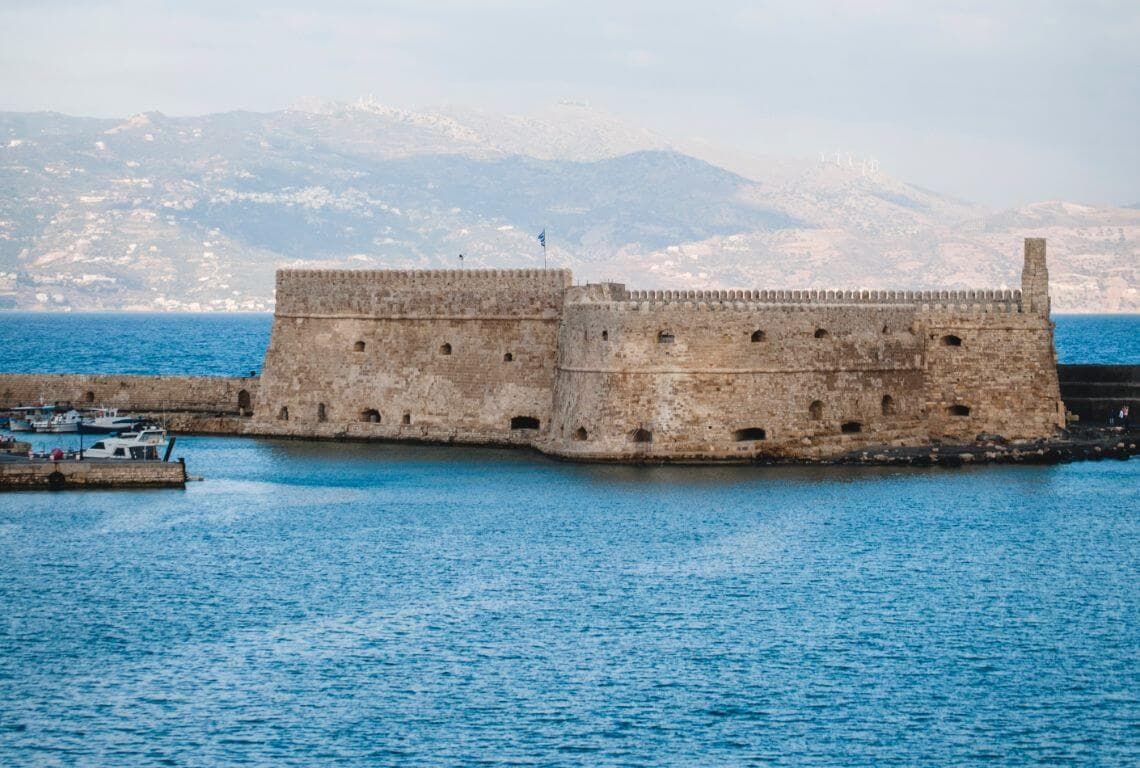 How to Get from Heraklion Airport to Hersonnisos?