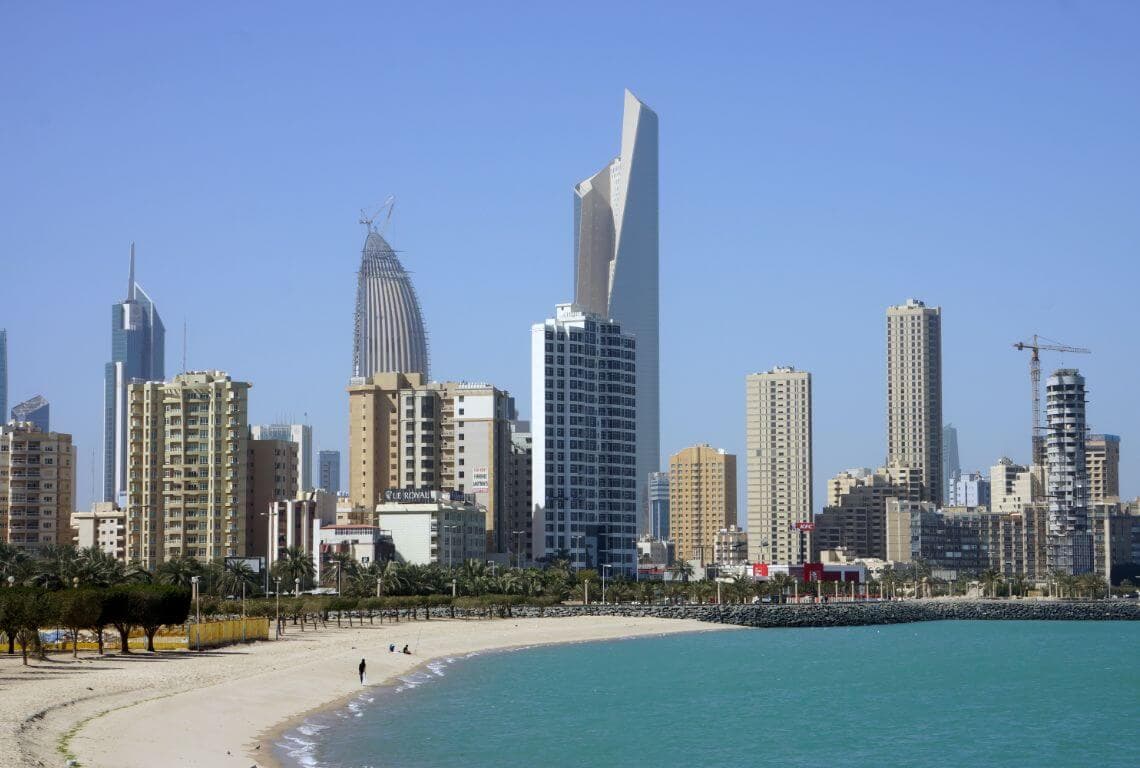 How to get from Kuwait Airport to the City Centre?