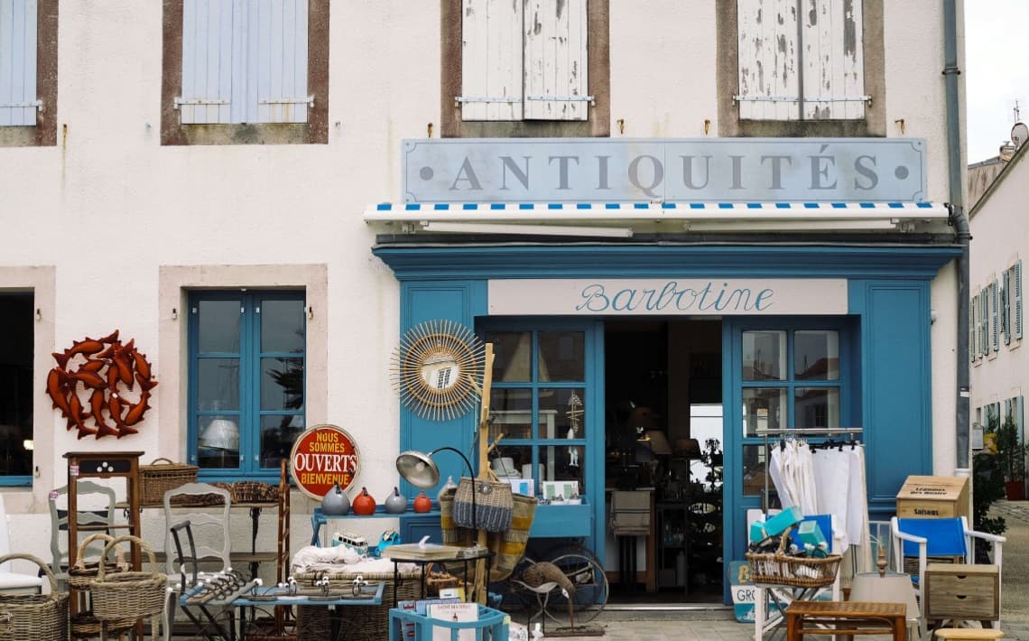 La Rochelle Airport to Cognac