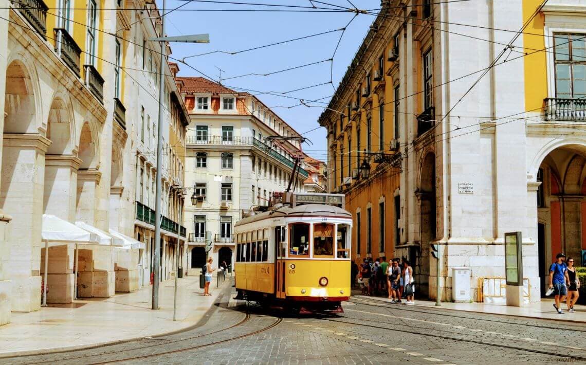 Lisbon Airport to Sines