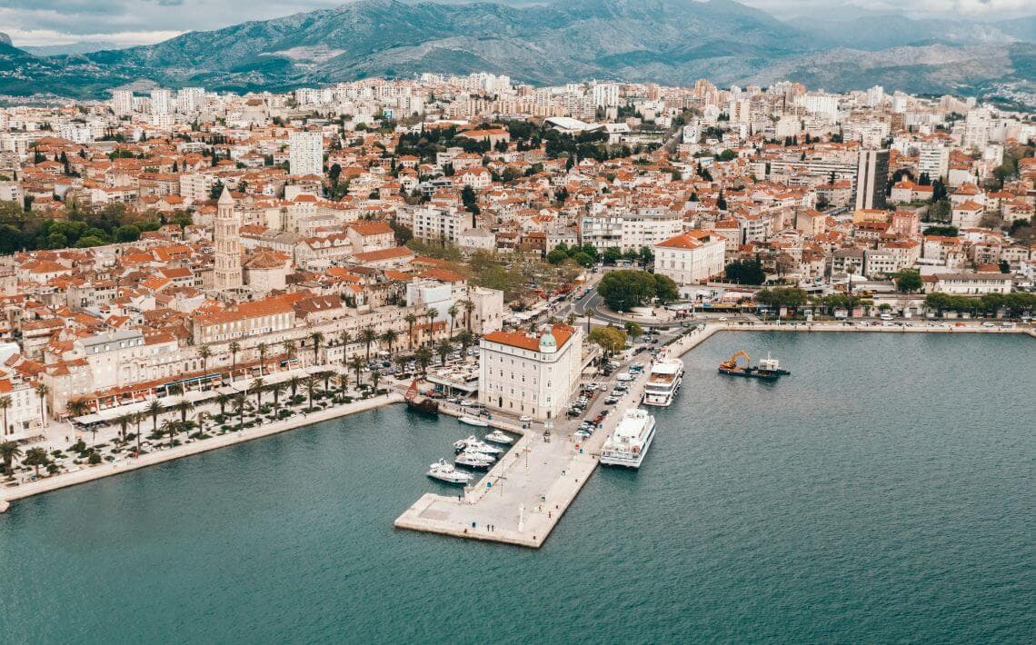 Split Airport to Brela