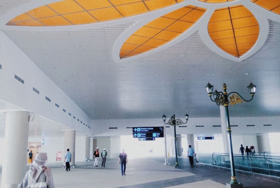 How to get from Yogyakarta Airport to the City Centre?