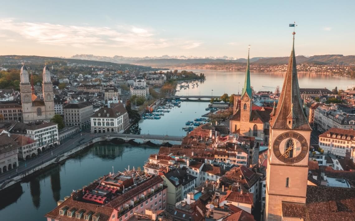 Zurich Airport to Lech