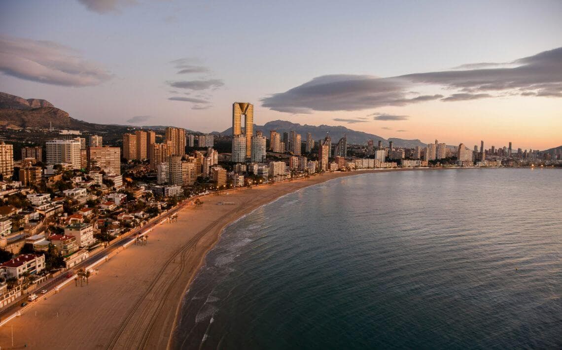 Alicante Airport to La Roda Golf Resort