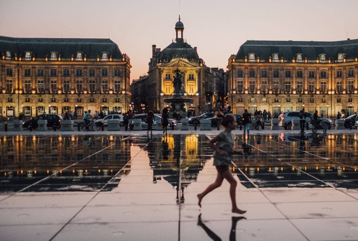 How to Get from Bordeaux Airport to Arcachon?