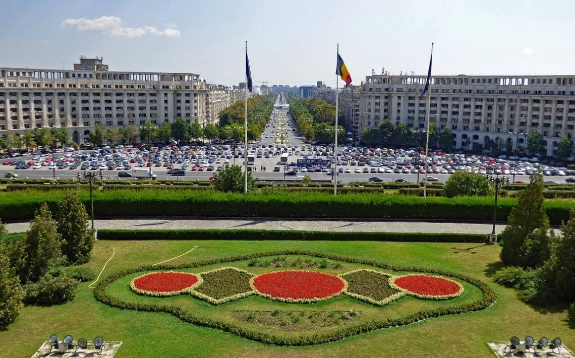 Bucharest Airport to House of the Republic
