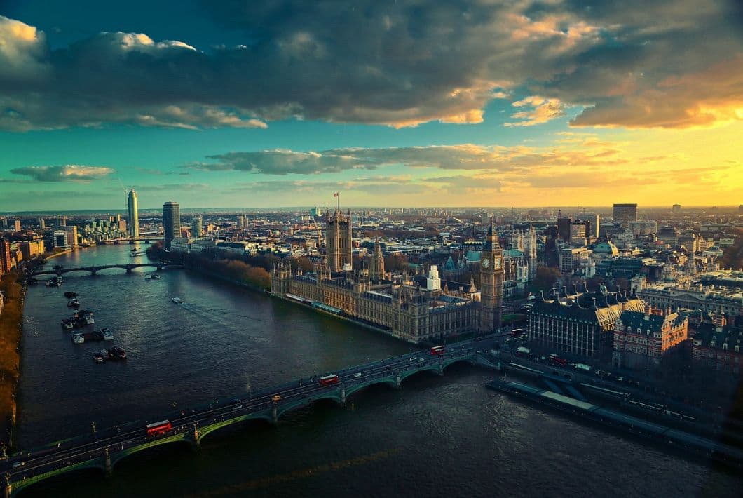 Gatwick Airport to London City Center