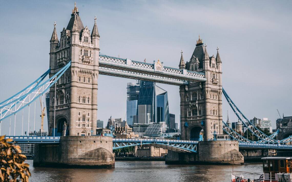 How to Get to Heathrow from London City Airport?