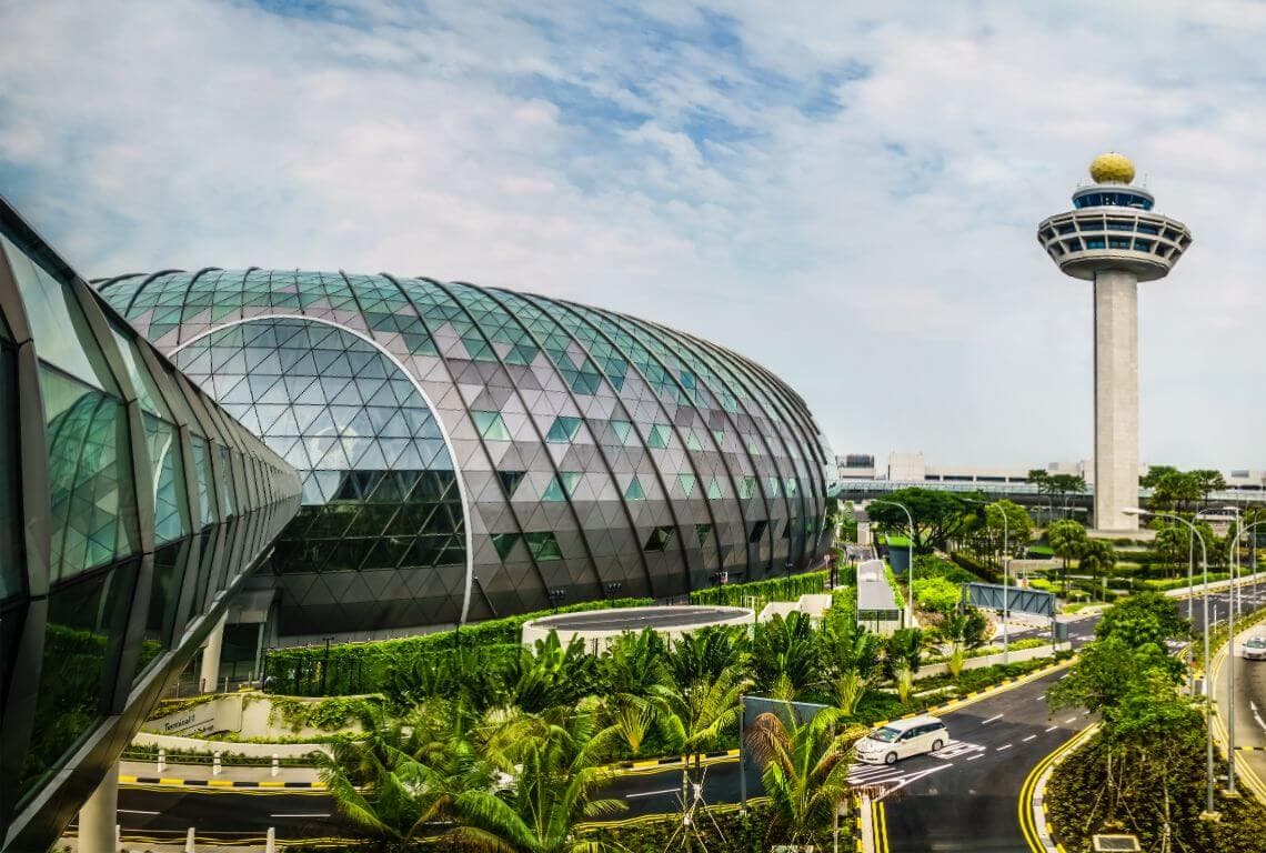 How to get from Singapore Changi Airport to Johor Bahru?