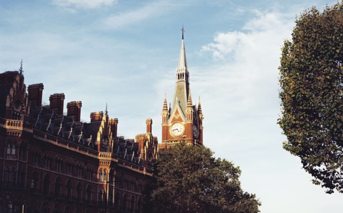 London Gatwick Airport to St Pancras Station