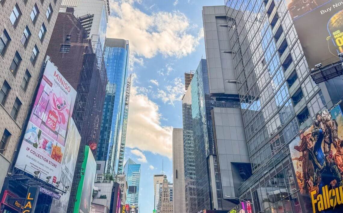 New York LaGuardia Airport to 30 Hudson Yards