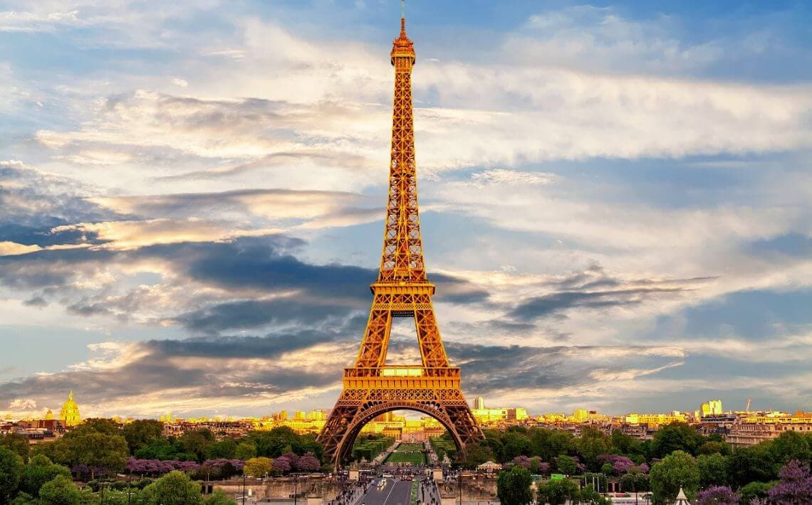 Paris Charles de Gaulle Airport to Les Bordes Golf Club