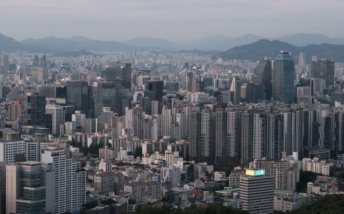 Seoul Incheon Airport to Lotte World Tower