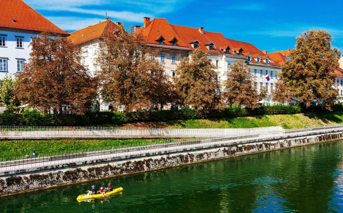 Tallinn Airport to Estonian Fairs Center