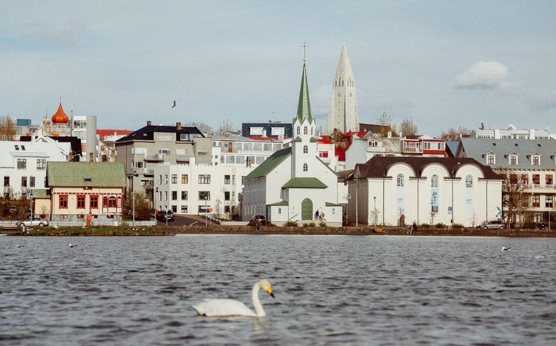 Taxi from Reykjavik Airport to Downtown